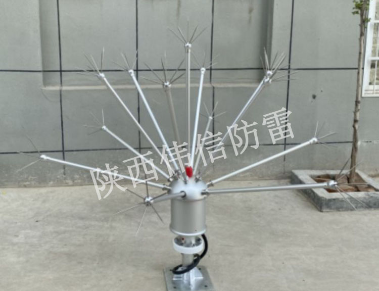 無源電暈場驅(qū)雷器產(chǎn)品圖1